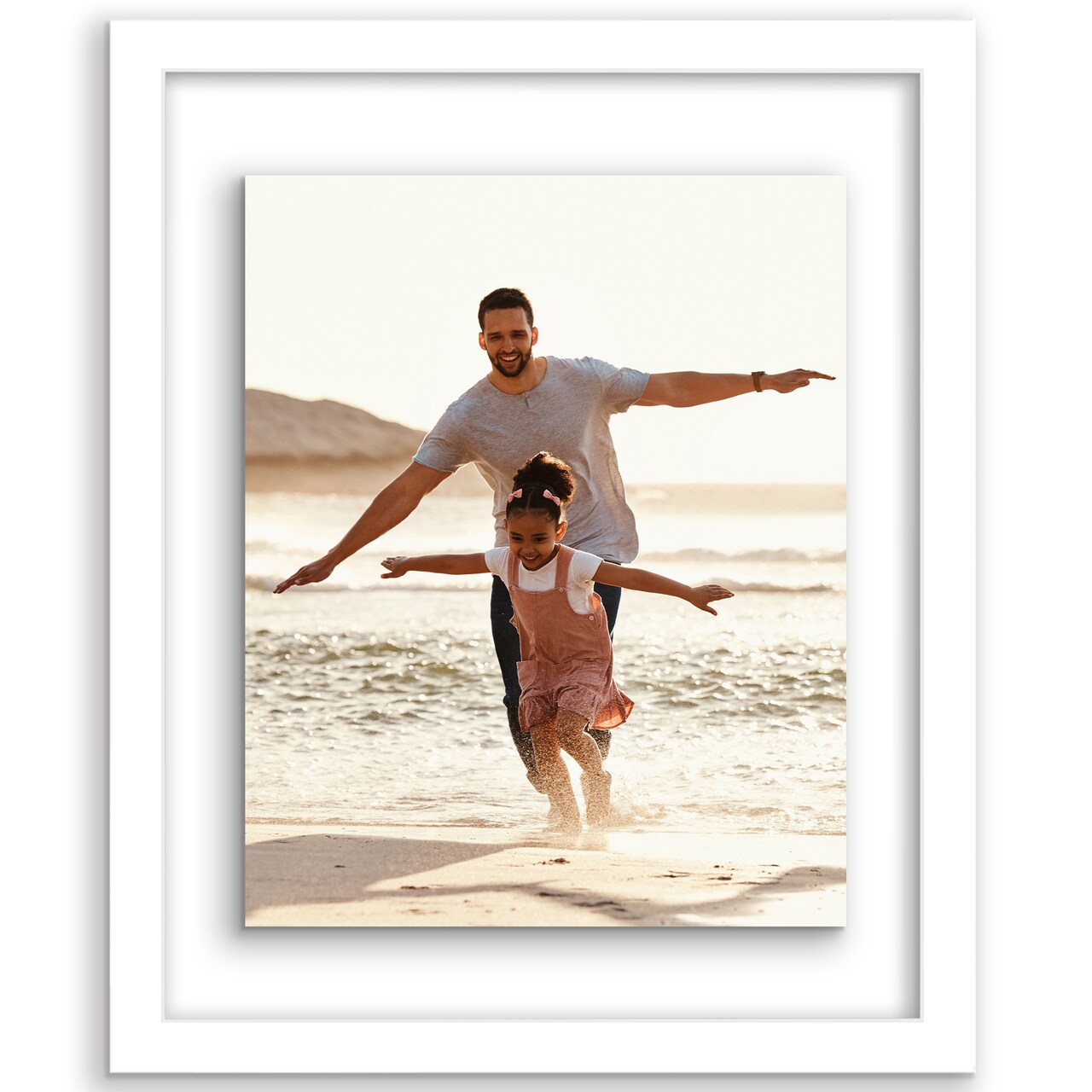 Americanflat Floating Picture Frame for Wall Art - Photo Frame with Floating Effect for Photos, Wall Art, and Pressed Flowers - Polished Glass Cover - Hanging Hardware